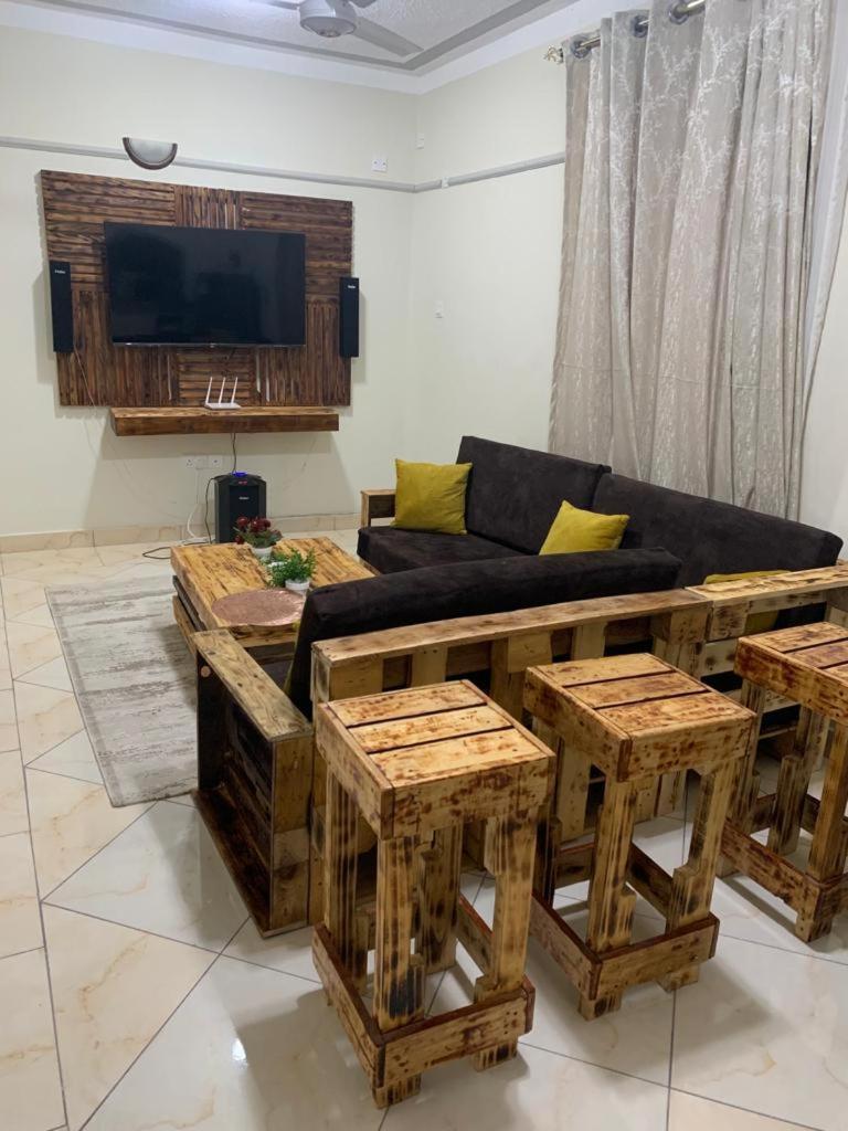 Kc Homes Tours &Travels Mombasa Kültér fotó